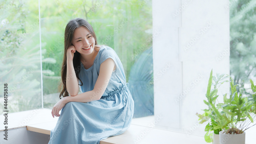 若い女性・夏・美容・ビューティー 若い女性・夏・美容・ビューティー