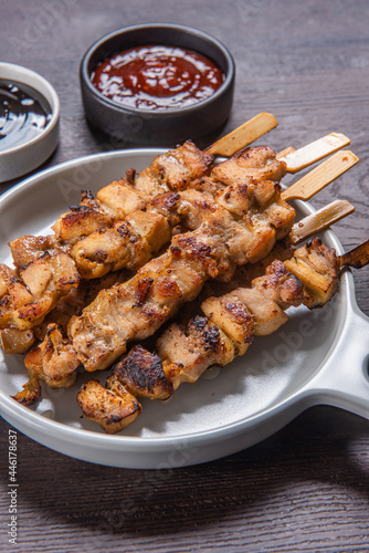 숯불에 구워 먹으면 맛있는 꼬치 요리