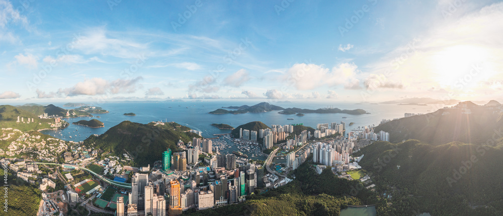 Obraz premium Amazing aerial view of Aberdeen, the famous tourist place in the south of Hong Kong