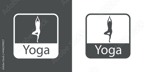 Icono con palabra Yoga y silueta de mujer de pie en postura del árbol en cuadrado en fondo gris y fondo blanco