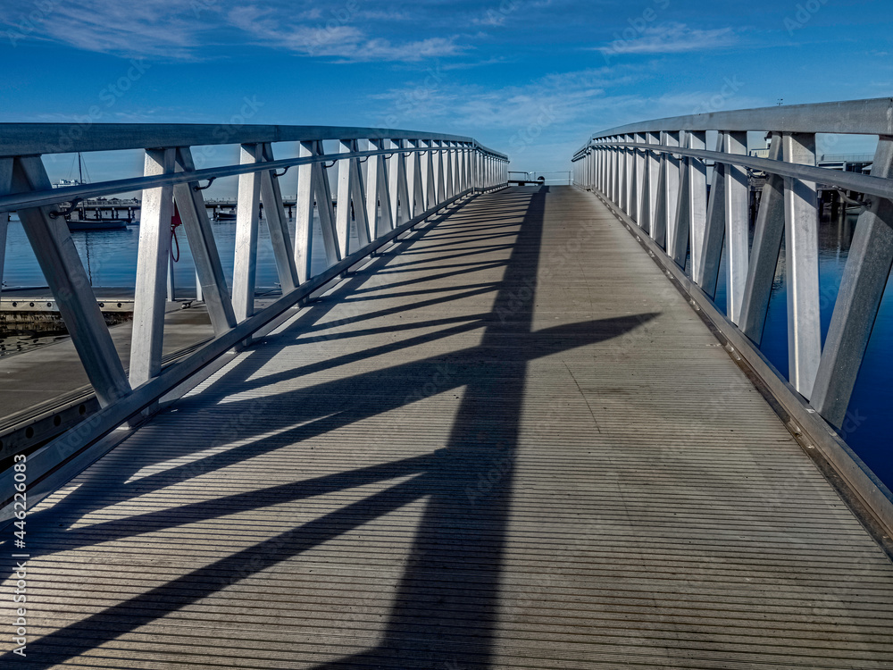 Obraz premium Bridge Walkway