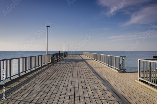 PIER - A place for walks and recreation on the sea coast © Wojciech Wrzesień