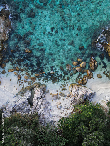 Aerial shot on shoreline © Swen