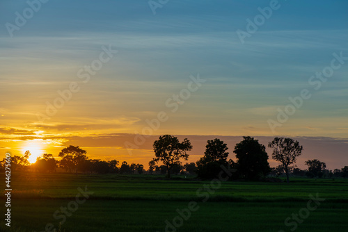 sunset pictures,in the countryside,Evening atmosphere in the countryside.