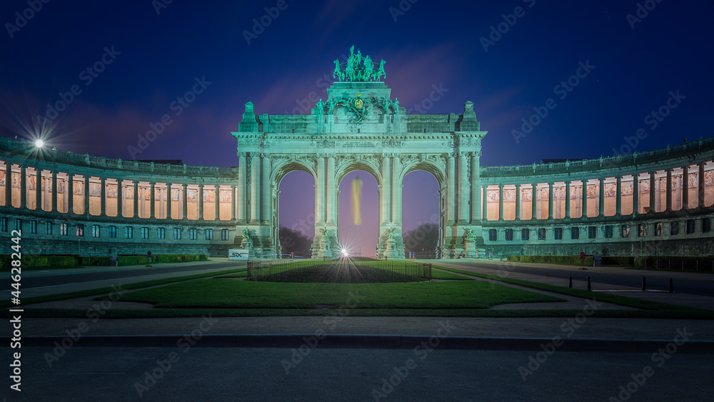Le cinquantenaire à Bruxelles Le cinquantenaire à Bruxelles