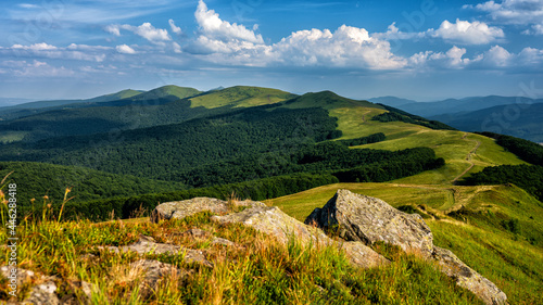 Fototapeta Naklejka Na Ścianę i Meble -  The Eastern Bieszczady. Pikuj Mountain range. Ukraine.