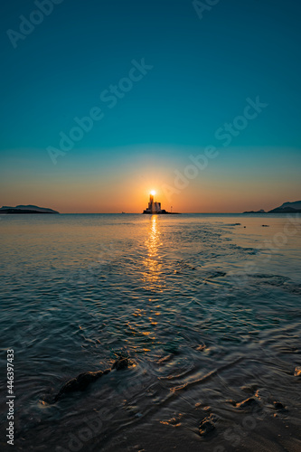 Faro di Olbia (Isola Bocca) all'alba