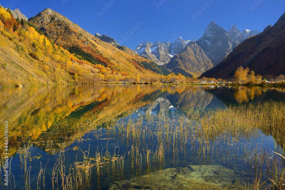 Fototapeta premium Lake in mountains