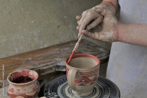Pottery lesson © Yevheniia