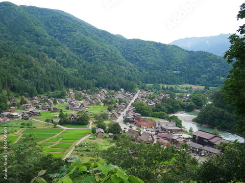 Wallpaper Mural 村を見渡す Torontodigital.ca