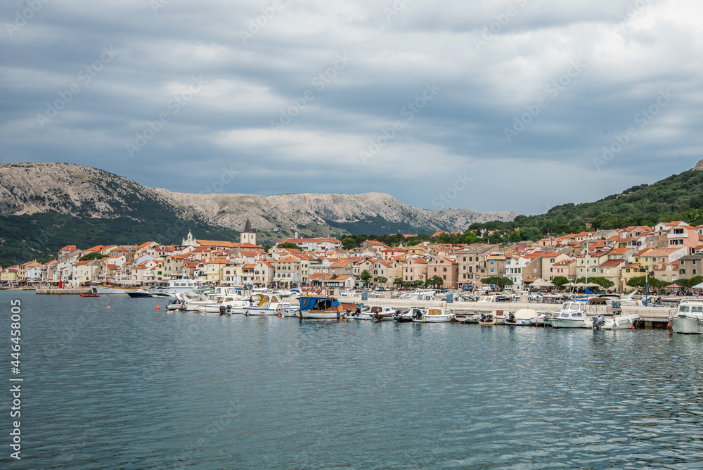 Baska is a village and a municipality located on the south east of the island of Krk surrounded by woodlands and many sand and pebble beaches