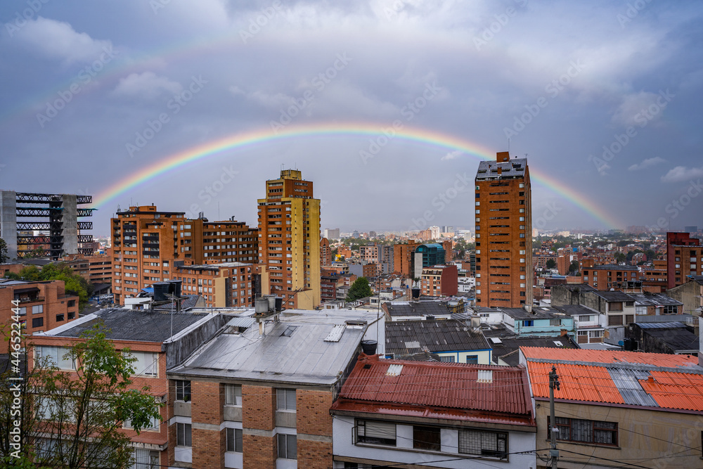 Naklejka premium Exceptional rainbow over Bogota City, Colombia