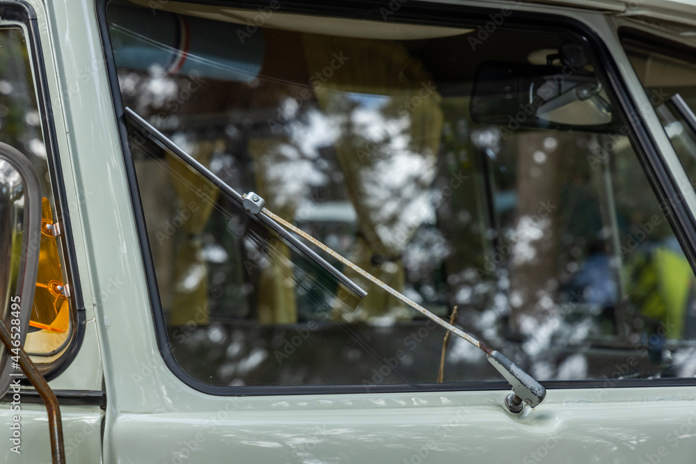 Obraz premium ワイパー old car Windshield wiper (Windscreen wiper) 