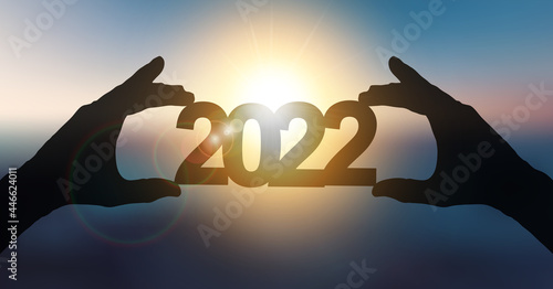 2022