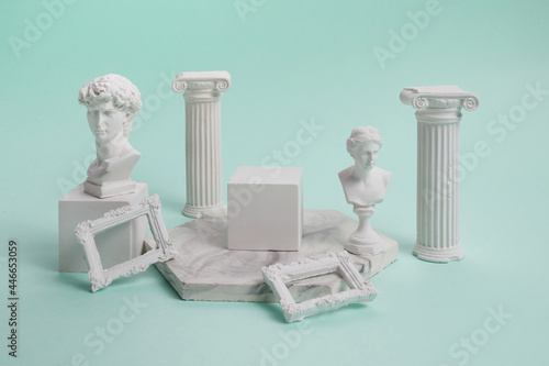 Fotomurale Cosmetic Product presentation background with antique statues.