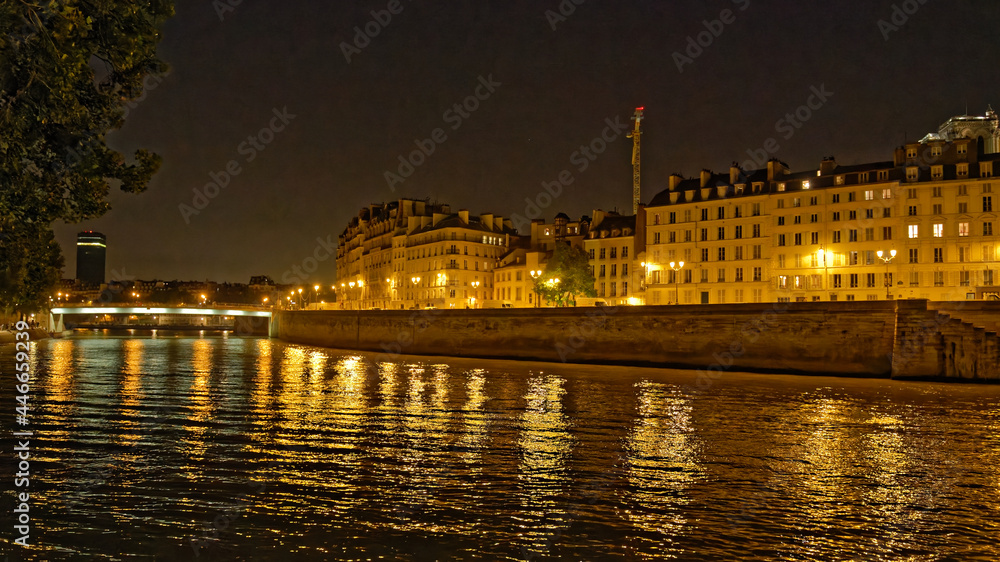 Obraz premium Bord de seine 