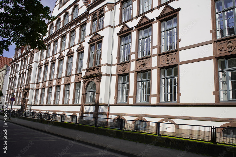 The Lower Saxony preparatory college is an institution for applicants with a foreign qualification who are registered by one of Lower Saxony's academic universities. Hanover, Germany 