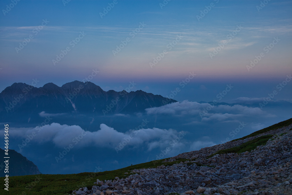 Obraz premium Mt.Kasagatake, evening view 夏の北アルプス笠ヶ岳からの夕景