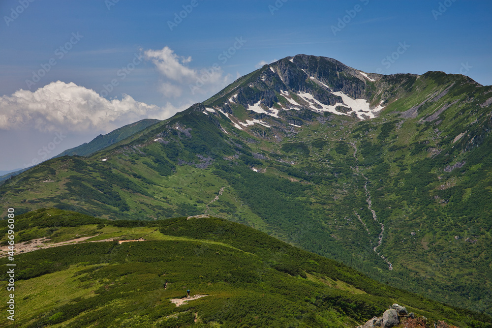 Fototapeta premium northern alps trekking, kasagatake, washibadake, suishodake, kurobegorodake 北アルプス笠ヶ岳、鷲羽岳、水晶岳、黒部五郎岳縦走登山 