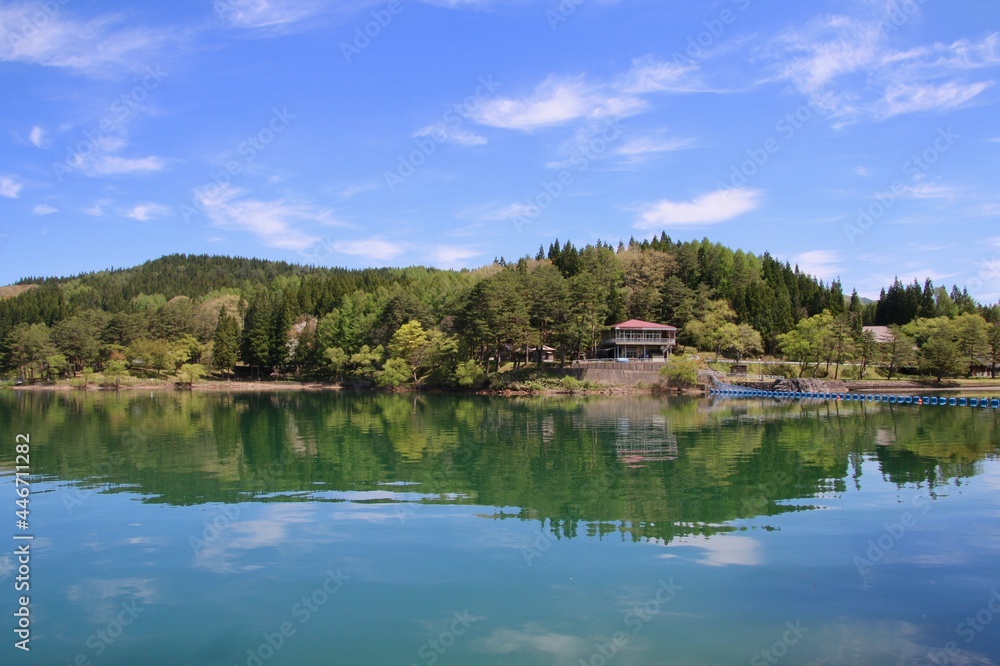 沼沢湖（福島県・金山町）