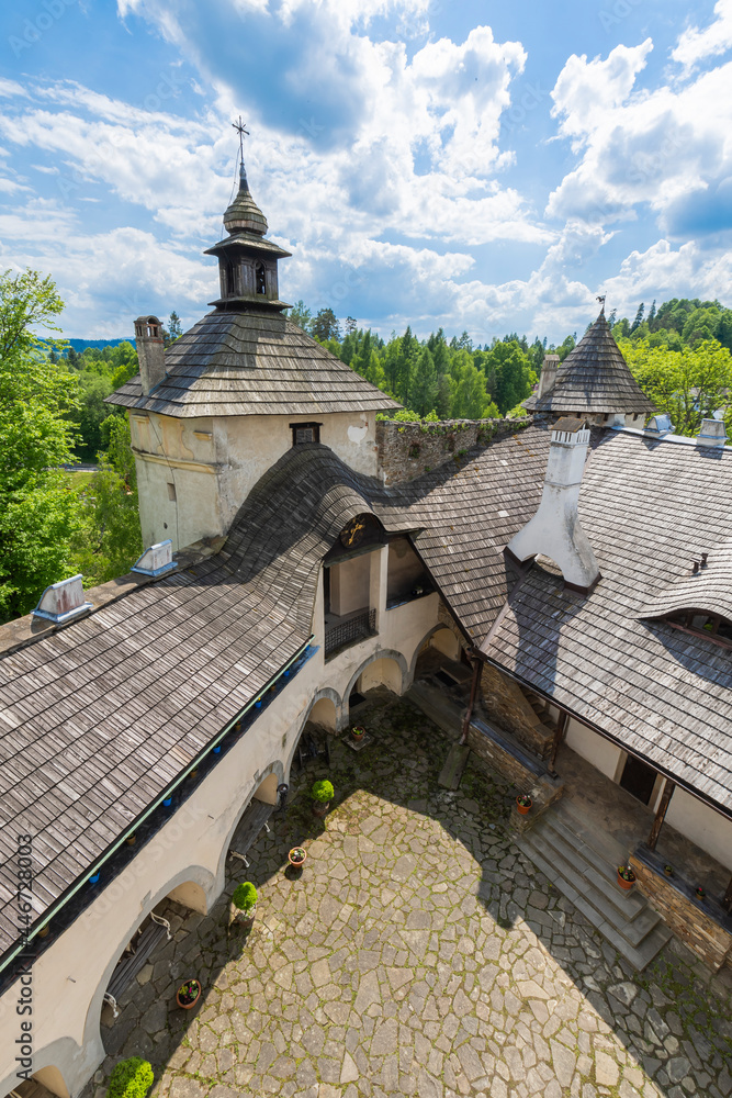 Niedzica, zabudowania wewnętrzne zamku Dunajec