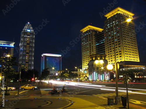Canvas Print Banqiao District at night in Taipei, Taiwan