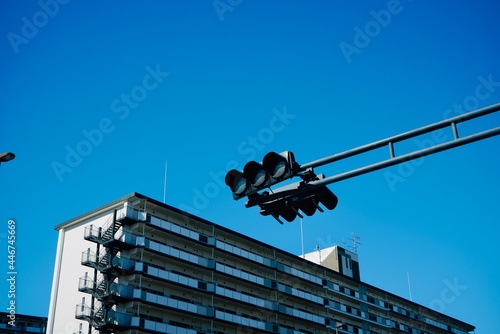 東京 青空 道路 信号 tokyo blue sky road traffic light