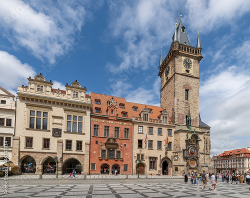 Obraz na płótnie Old Town Hall with Astronomical Clock (Staroměstská radnice s orlojem) in Praha (Prague) - Czech Republic, Europe w salonie