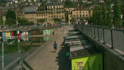 Port et vue sur la ville, Neuchâtel
