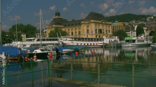 Vue sur la Poste depuis le port, Neuchâtel