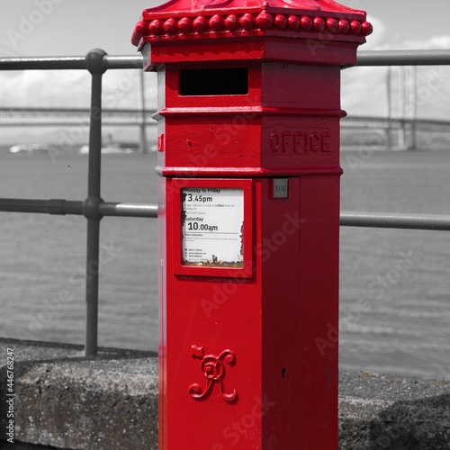 red post box photo
