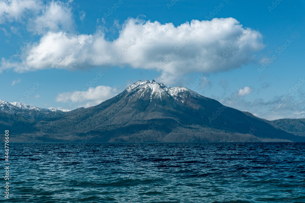北海道 支笏湖の春の風景 北海道 支笏湖の春の風景