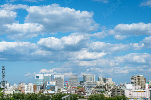 東京の風景：品川区のビルと青空０１