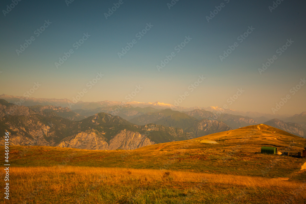 Obraz premium Aussicht vom Monte Baldo auf den Gardasee