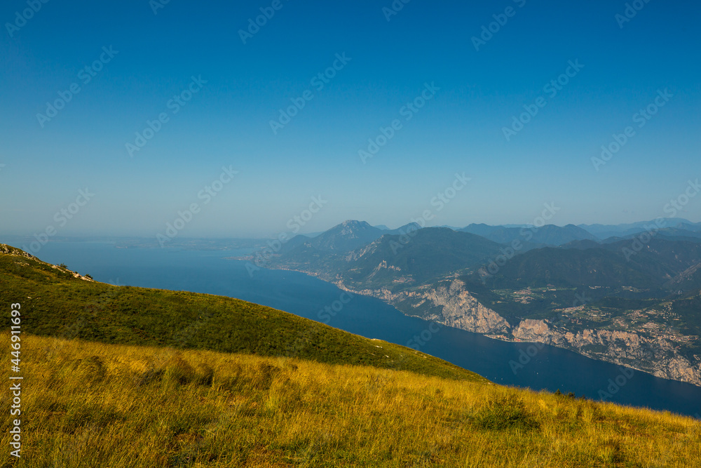 Ausblick vom Monte Baldo auf den Gardasee