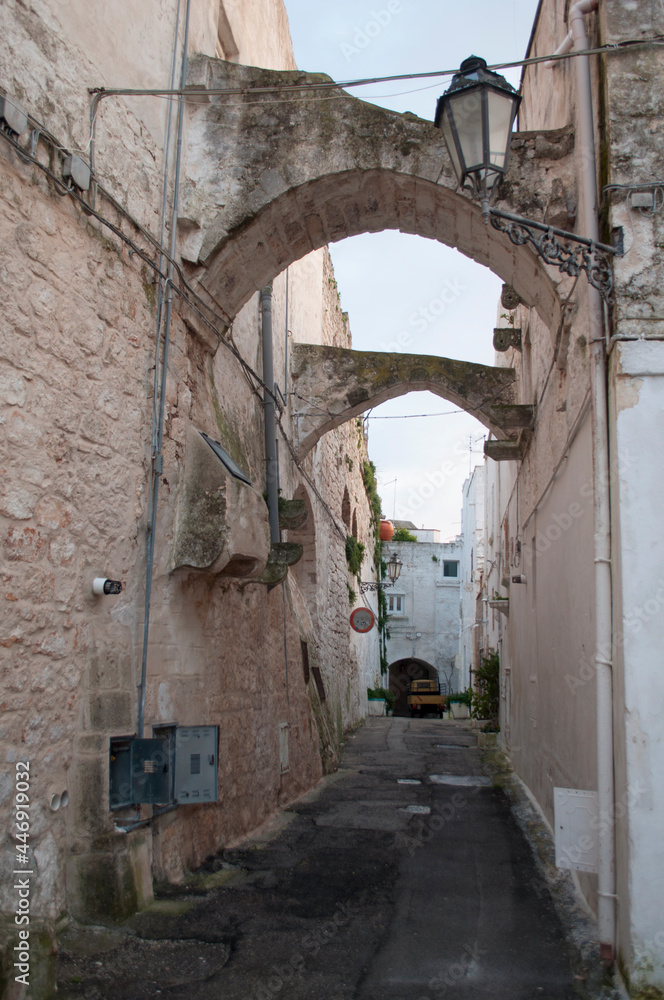 Fototapeta premium Archs of Ostuni Old Town, Italy
