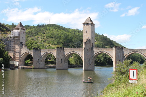Cahors, le Pont de Valentré © foxytoul