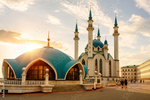 Fotografia Kazan Kremlin, Tatarstan, Russia. Kul Sharif mosque  at sunset.