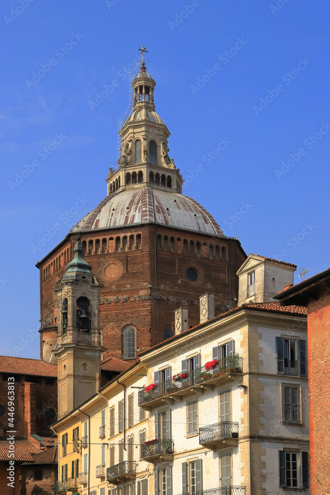 Duomo di Pavia, Italia, Cathedral of Pavia, Italy 