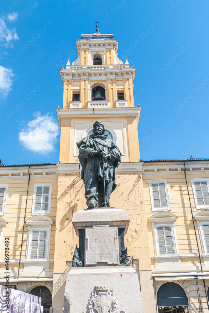 The Garibaldi monument with the Governor's Palace in Parma behind it
