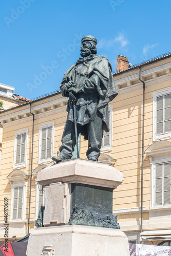 The Garibaldi monument with the Governor's Palace in Parma behind it
