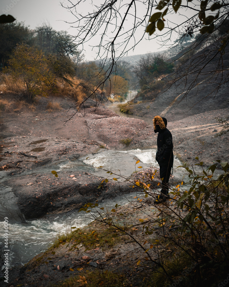 Obraz premium boy and river