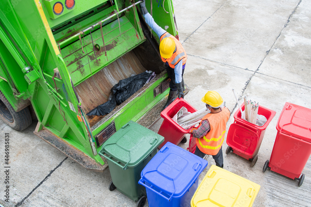 Recyclable garbage truck and the keeper in the village Recyclable garbage truck and the keeper in the village