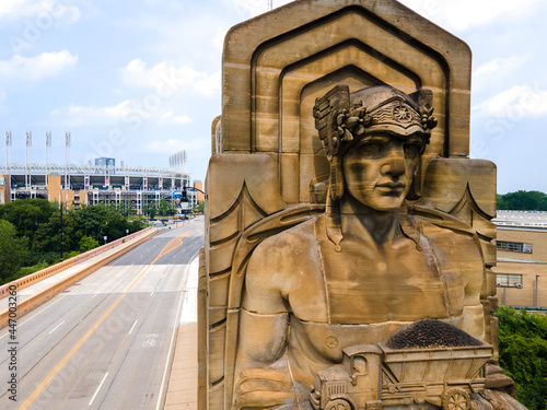 Obraz na plátne Art Deco Guardians of Transportation statue in Cleveland on the Hope Memorial Bridge