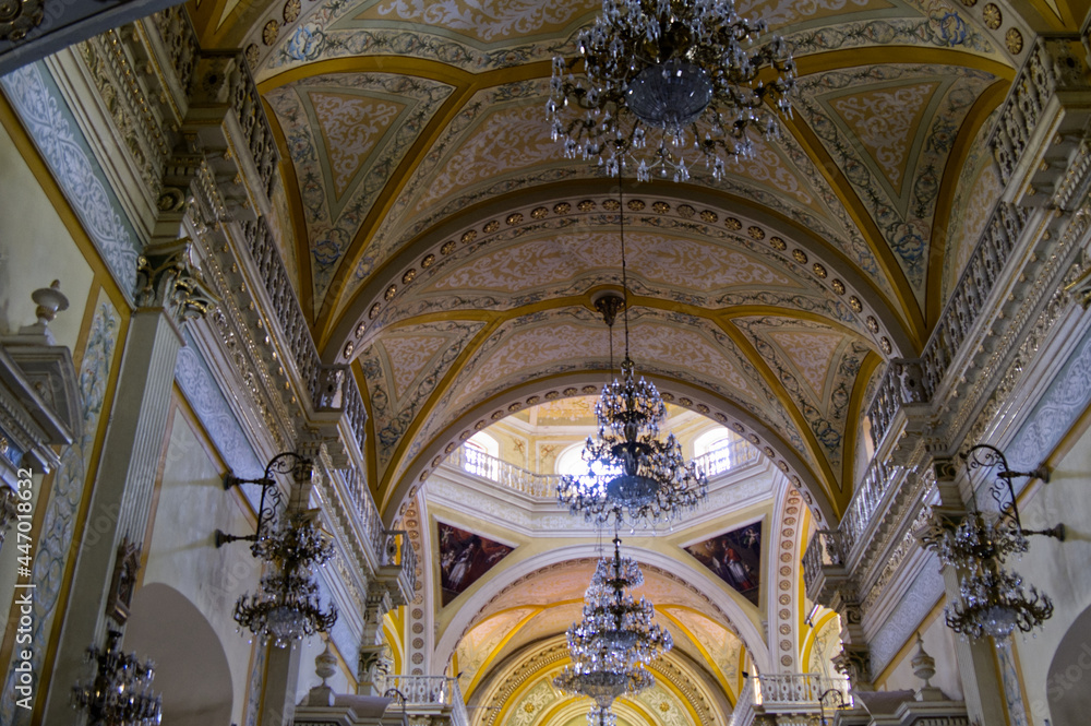 Mexico - Inside Basilica Guanajuato