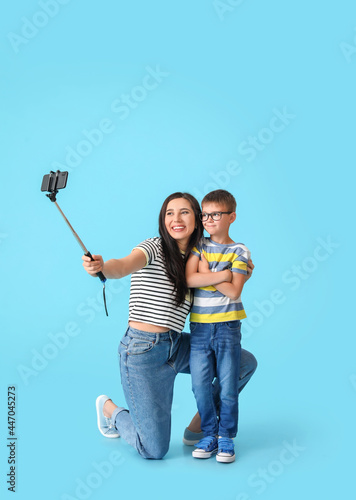 Young woman and her little ...