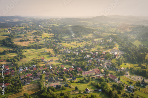 Obraz na płótnie beskidy, Beskidzka śląski, dron, istebna, koniaków, gmina istebna, krajobraz, z lotu ptaka, zachód słońca w beskidach w salonie