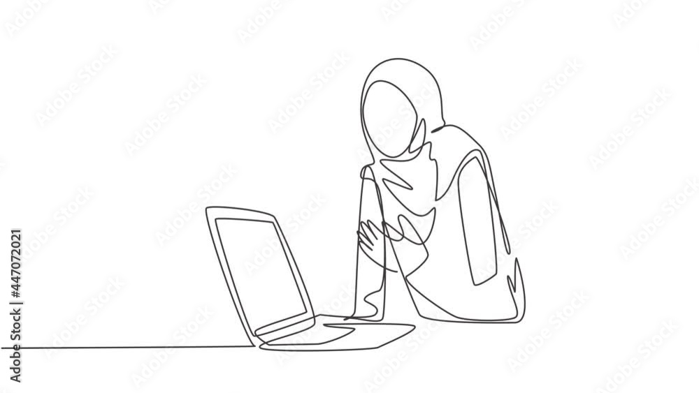 Animated self drawing of continuous line draw muslim business couple discussing business proposal to prospective investor. Islamic clothing kandura, scarf, hijab. Full length single line animation. Animated self drawing of continuous line draw muslim business couple discussing business proposal to prospective investor. Islamic clothing kandura, scarf, hijab. Full length single line animation.