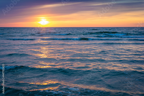 Sonnenuntergang am Ostsee Strand © kentauros