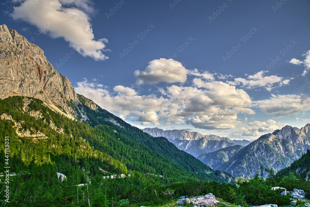 Slowenien Sommer 2021 Berge Panorama Pass Straße 1 Wandern